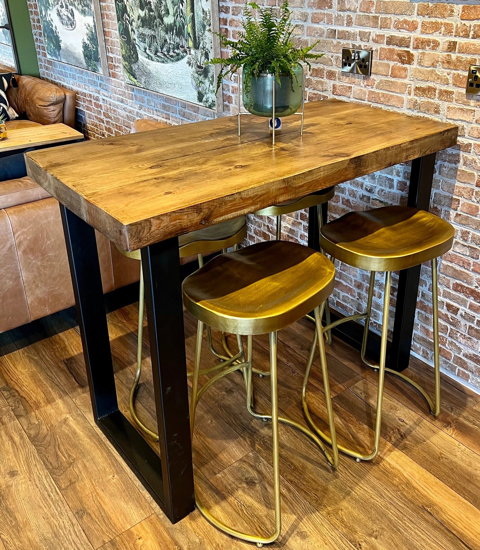 Chunky & Sturdy Breakfast Bar